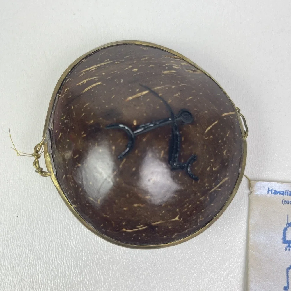 Vintage Polished Coconut Shell Hinged Jewelry Trinket Box Coin Purse Souvenir 3